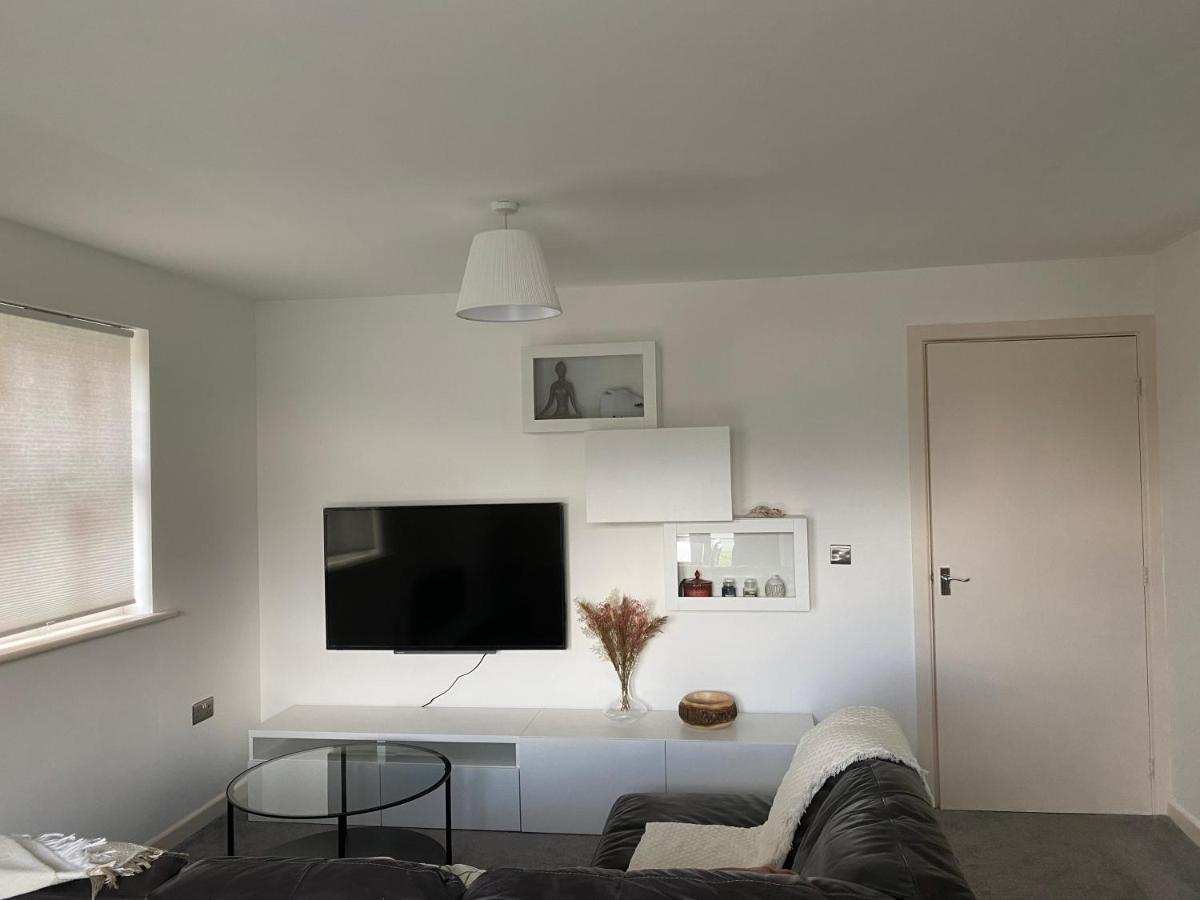 Marine Viewing 2 Bedrooms Flat مانشستر المظهر الخارجي الصورة